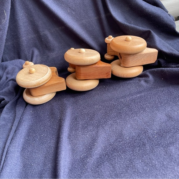 Montessori Bundle:3 Big Wheel Little Wheel by LOCKWOOD wooden push car toy - Picture 8 of 11